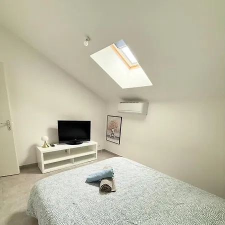 Le Hugo F3 Charme & Convivialite Apartman Marsillargues